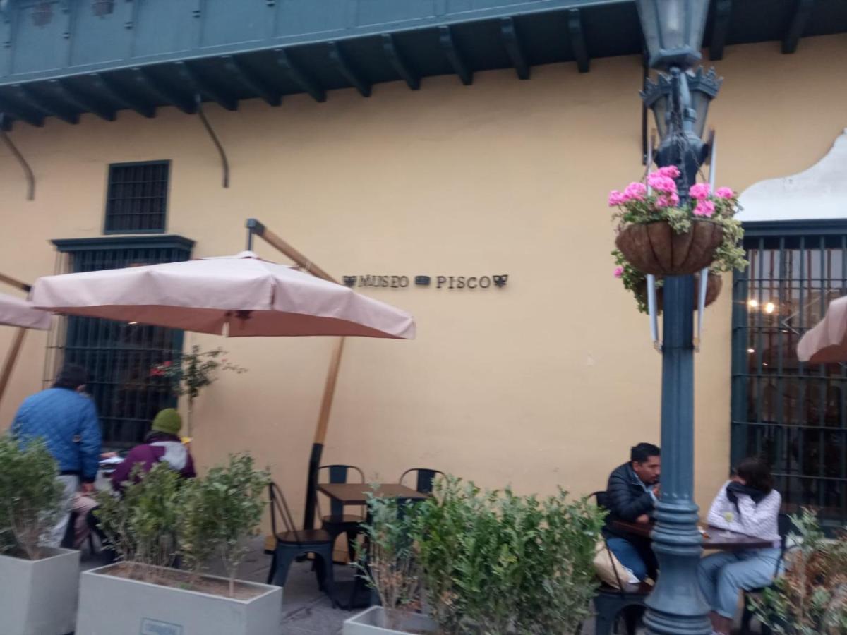 Main Square Apartment Lima Bagian luar foto